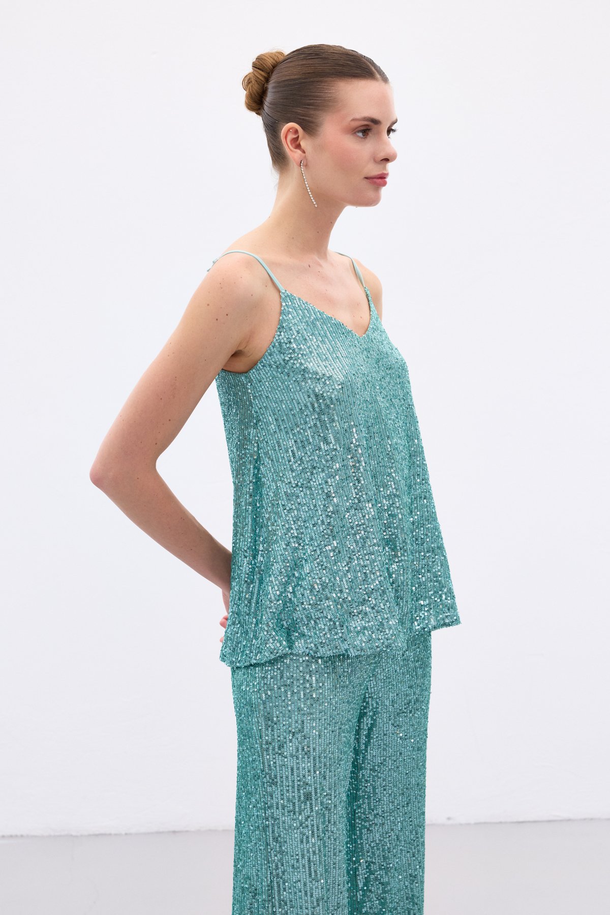 Payet Detaylı Askılı Bluz - Mint