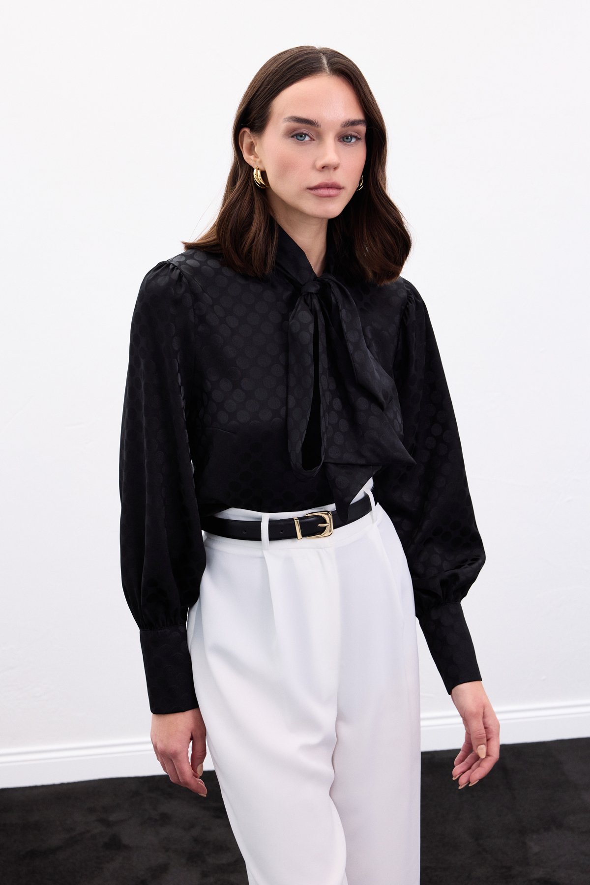 Puantiye Desenli Gömlek - Siyah