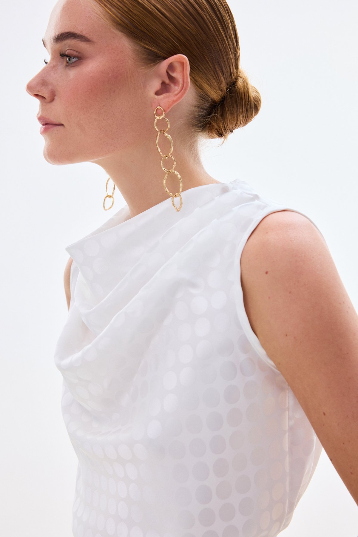 Puantiye Desenli Kolsuz Bluz - Ekru