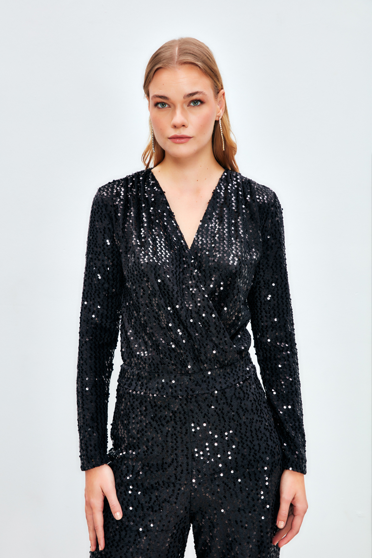 Pul Payetli Bodysuit Bluz - SİYAH
