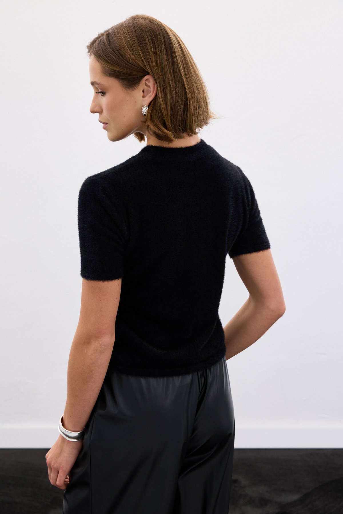 Sakallı Kısa Kol Triko - Siyah