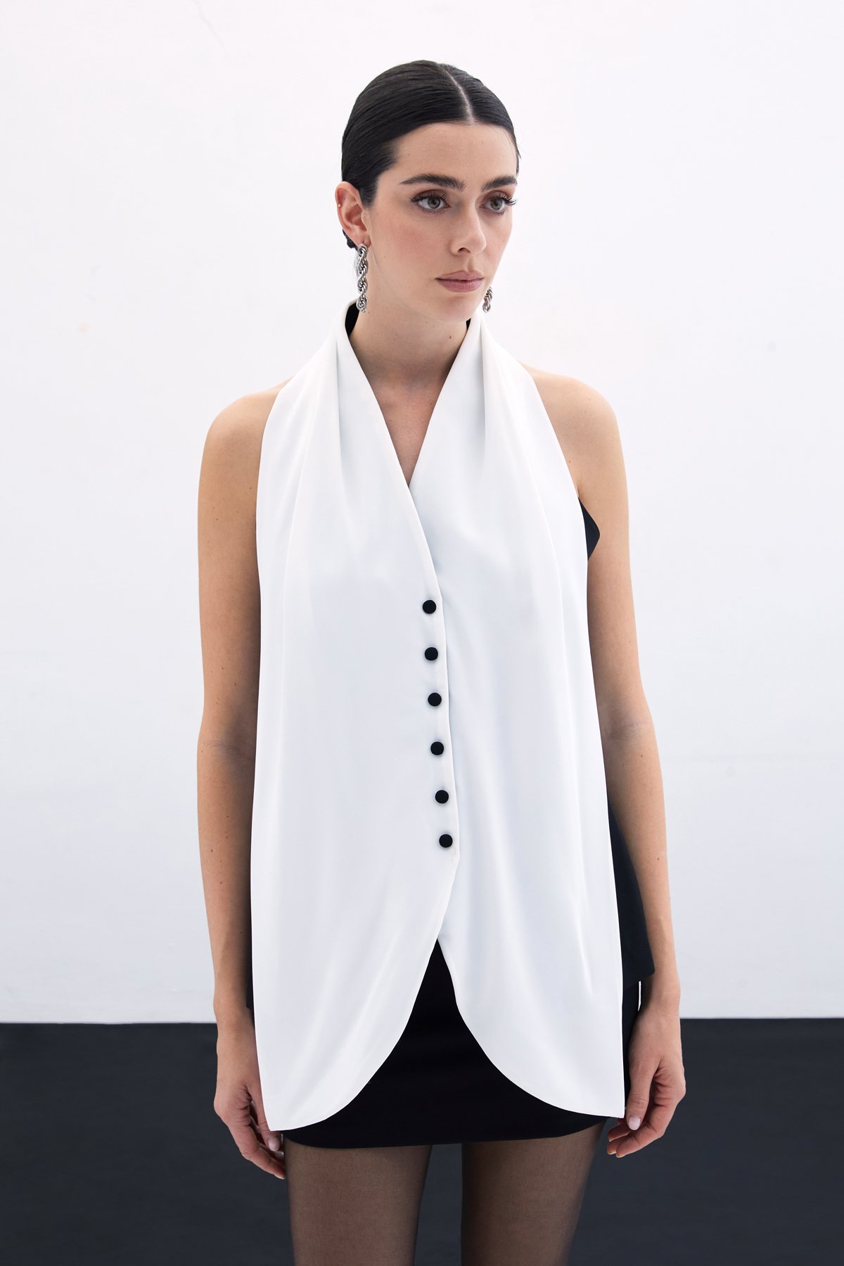 Şal Detaylı Yelek - Siyah