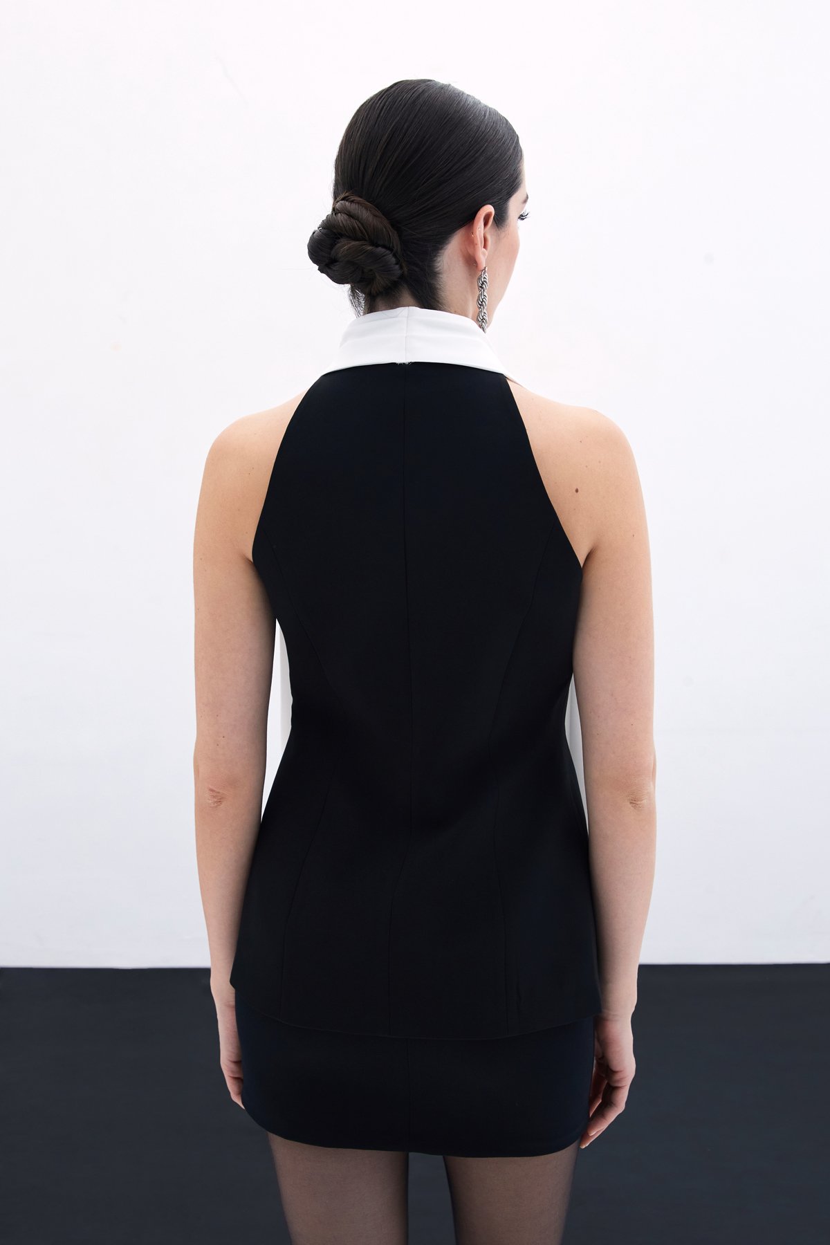 Şal Detaylı Yelek - Siyah