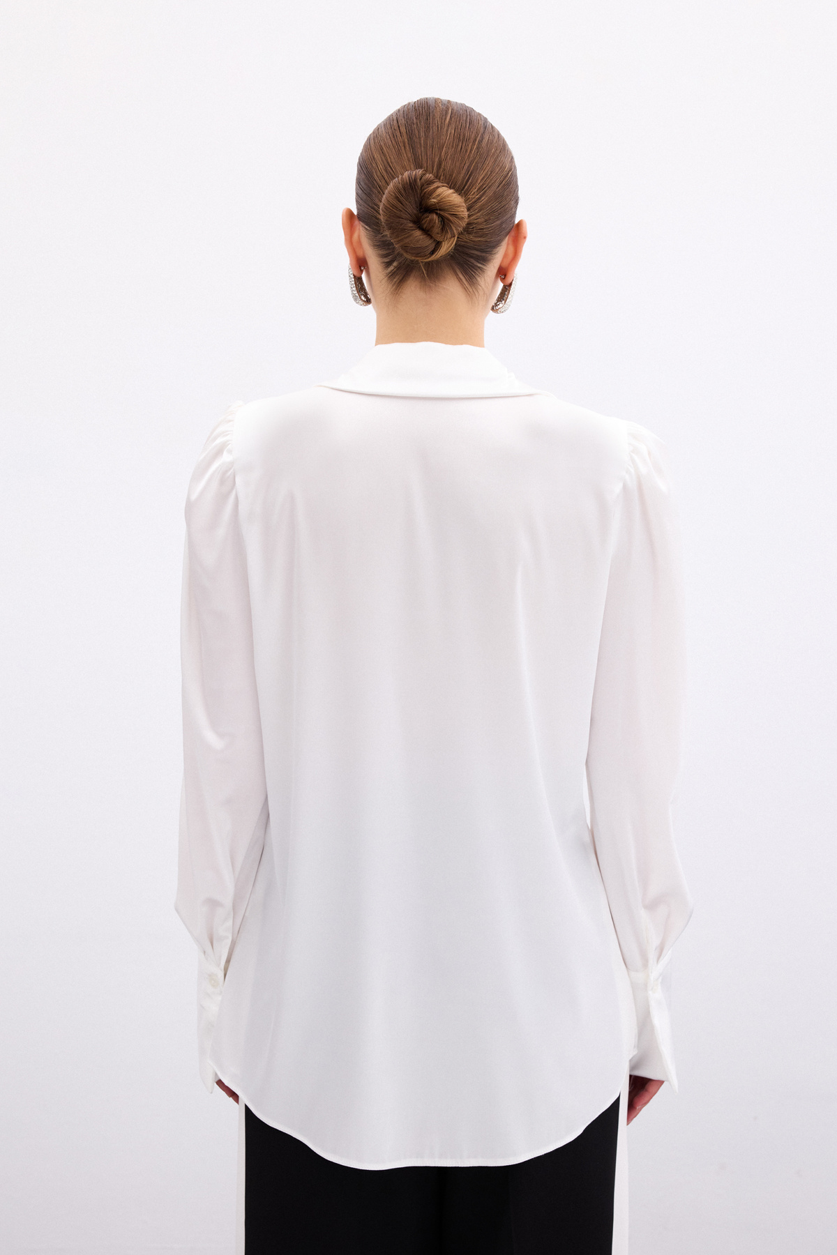 Vatkalı Saten Gömlek - Ekru