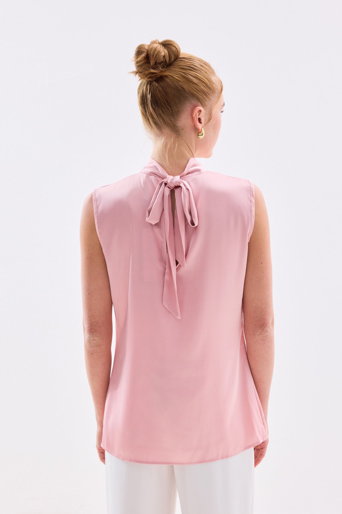 Yaka Detaylı Saten Bluz - Pembe