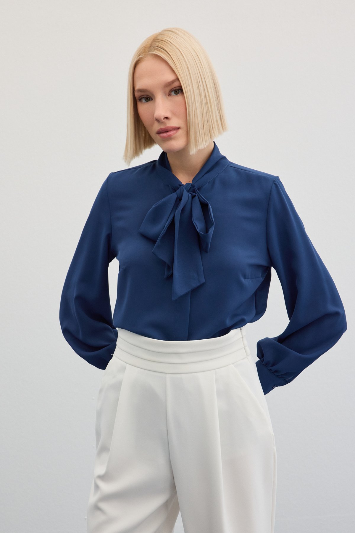 Yakası Bağlamalı Düz Gömlek - İndigo