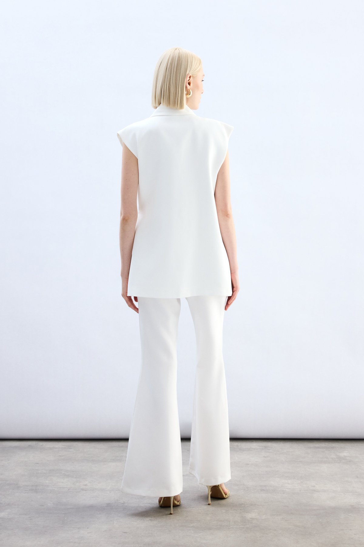 Yan Kemerli Uzun Yelek - Ekru