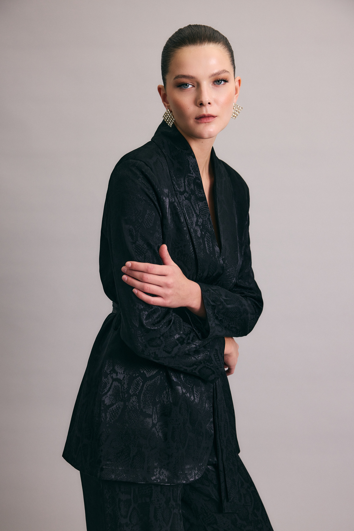 Yılan Desenli Uzun Ceket - Siyah