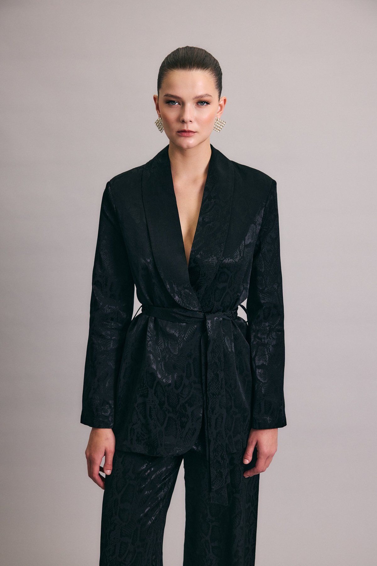 Yılan Desenli Uzun Ceket - Siyah