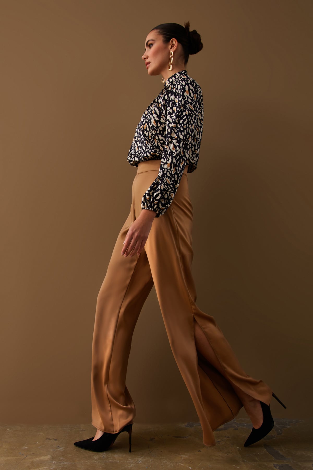 Yırtmaç Detaylı Saten Pantolon - CAMEL