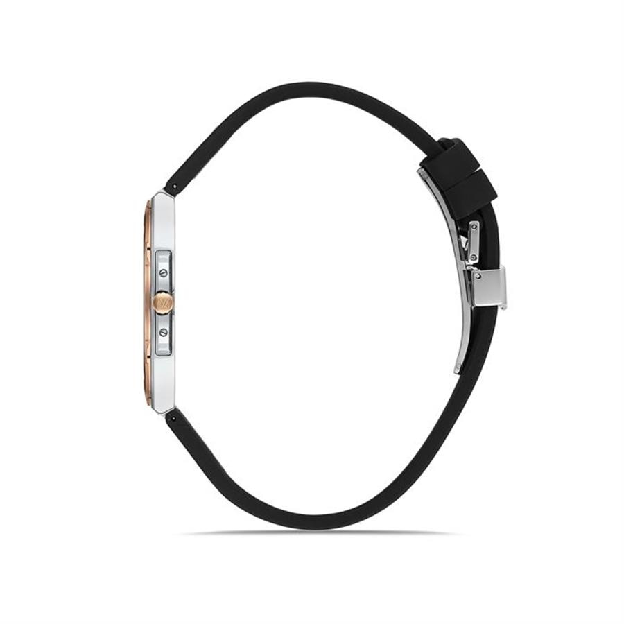 MOMENTUS EM390T-04BR