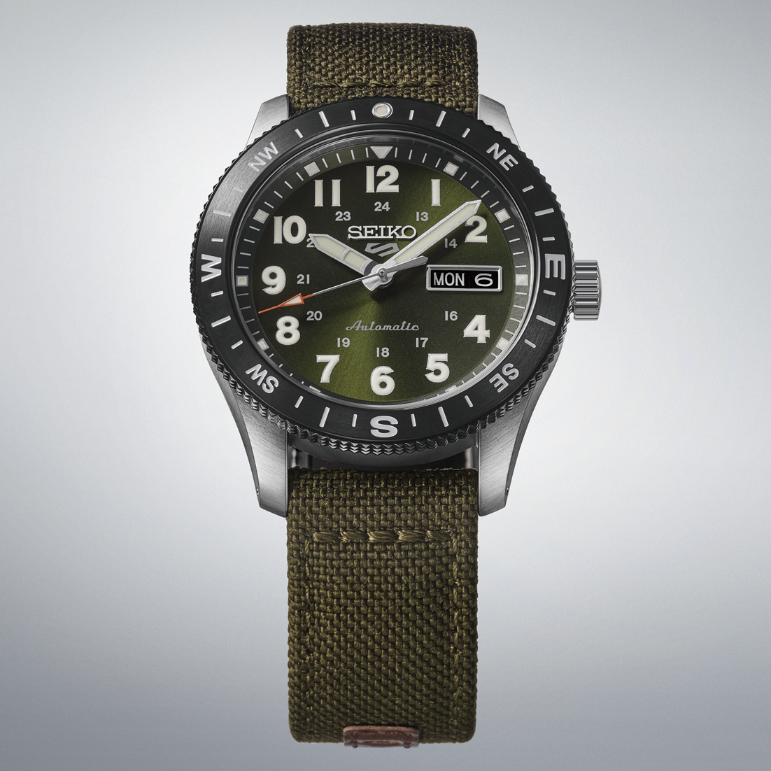 Seiko 5 Sports Field Series HDB008K1 Erkek Kol Saati