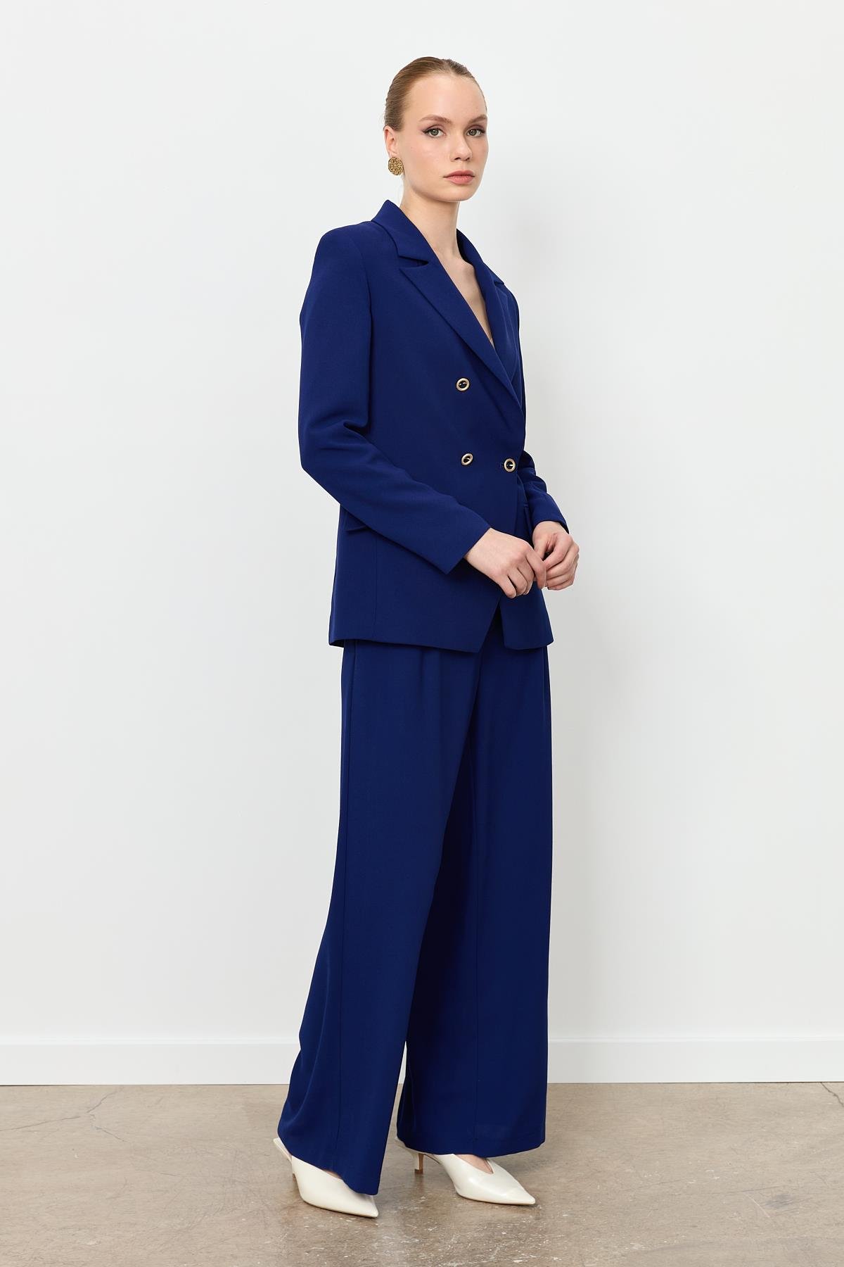 Asimetrik Kesim Krep Ceket-LACI