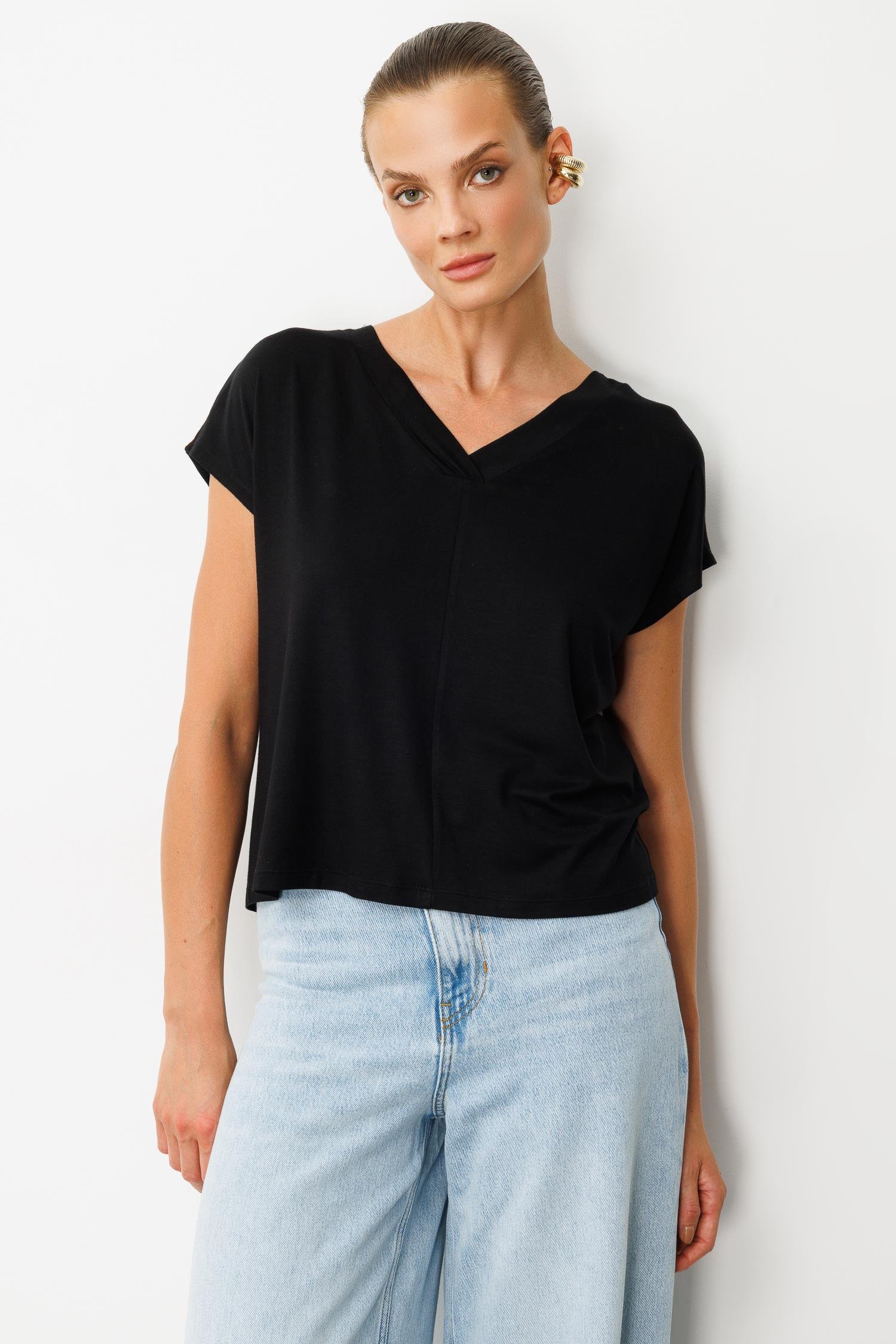 Bağlama Detaylı V Yaka Penye Tişört-SİYAH