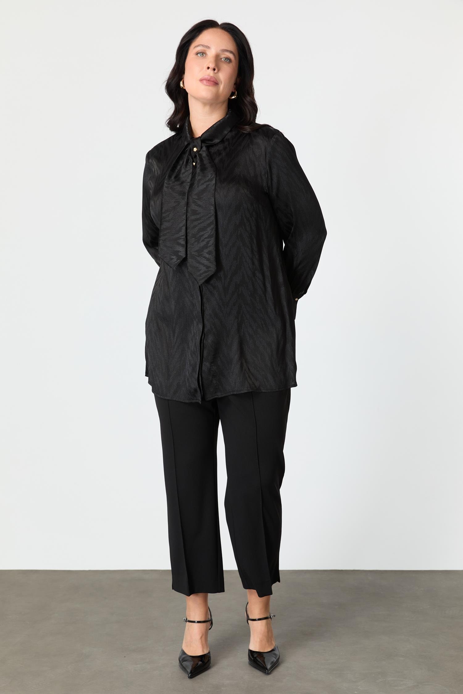 Büyük Beden Bağlama Detaylı Tunik Gömlek-SİYAH