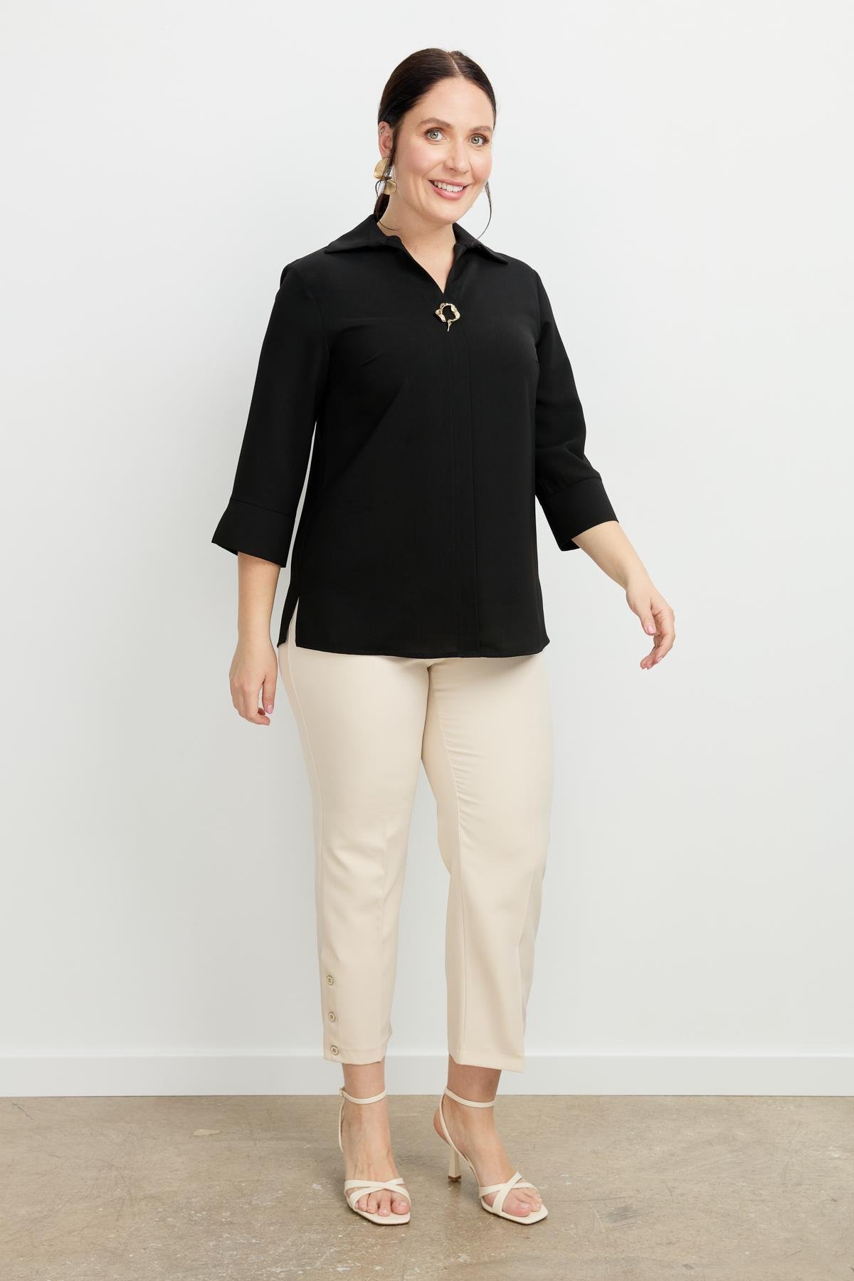 Büyük Beden Broş Detaylı Gömlek-SİYAH