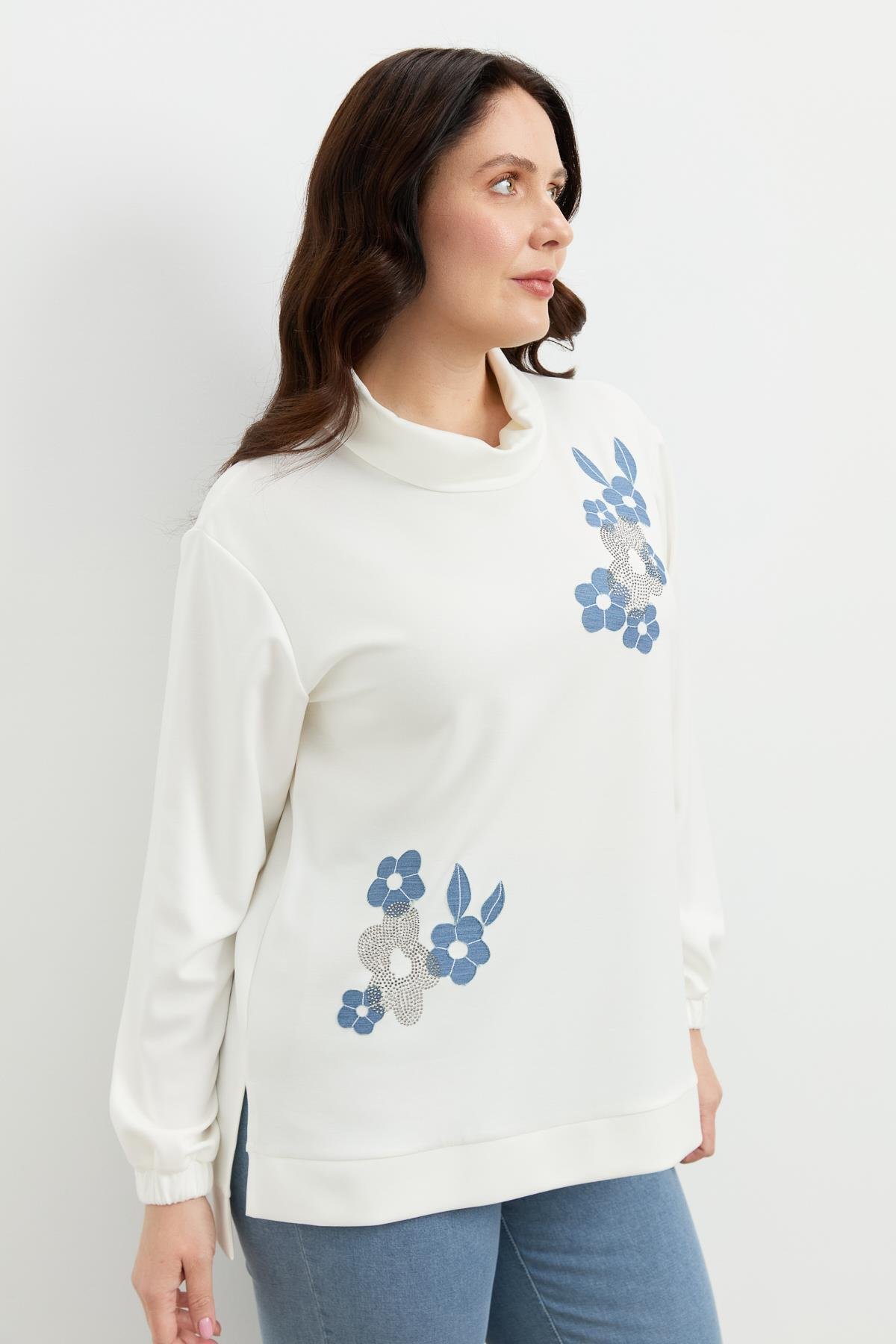 Büyük Beden Degaje Yaka Sweatshirt-EKRU