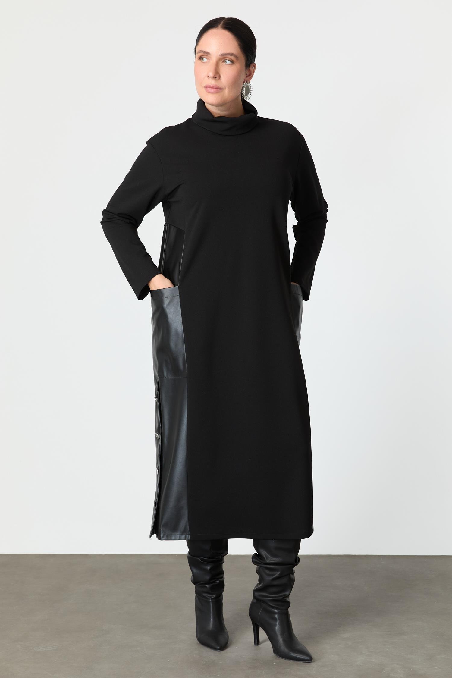 Büyük Beden Deri Detaylı Krep Elbise-SİYAH