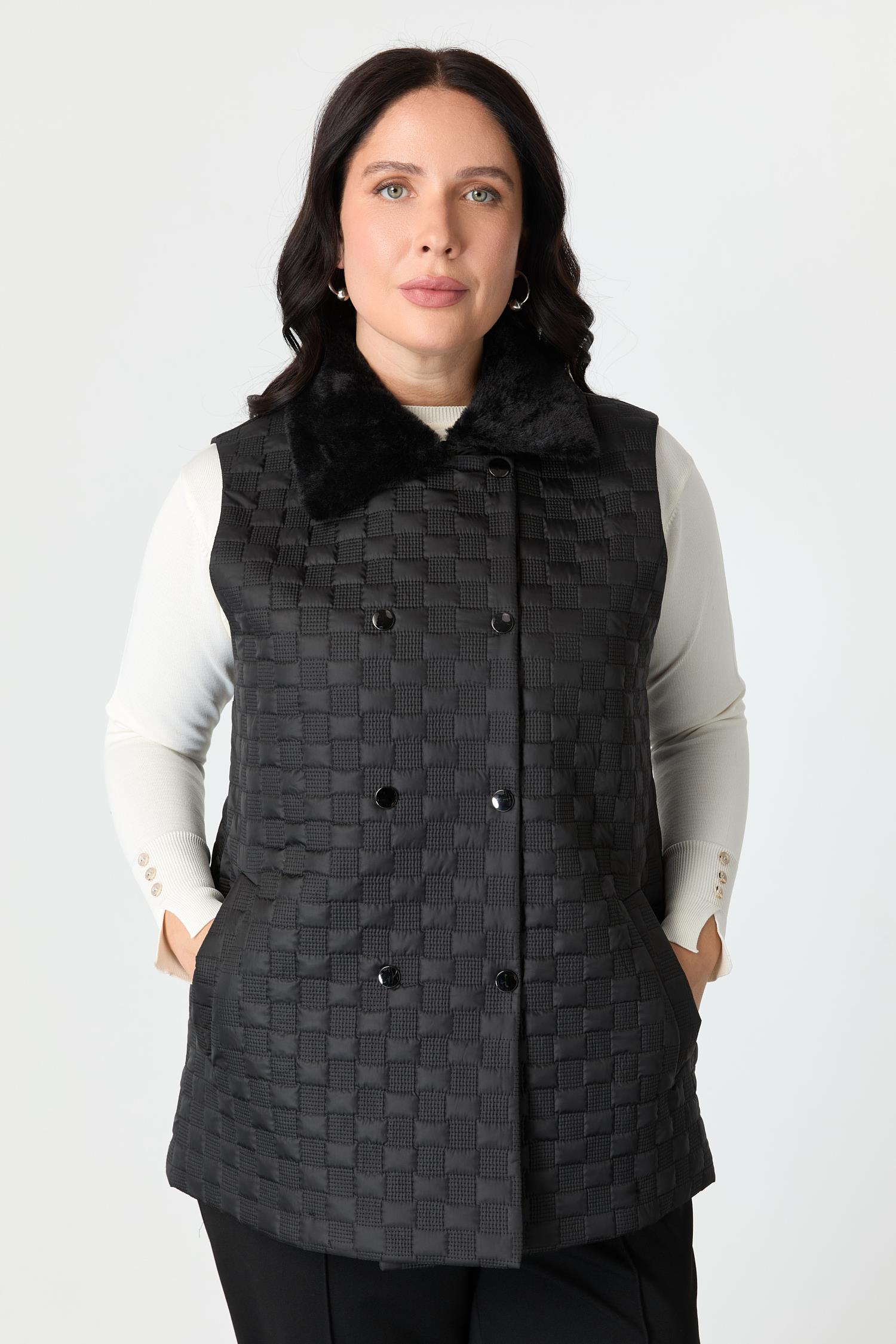 Büyük Beden Yakası Kürklü Kapitone Yelek-SİYAH