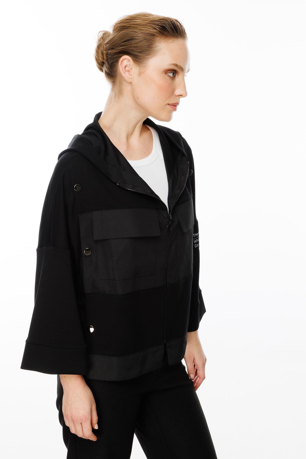 Cep Detaylı Kapüşonlu Crop Sweatshirt-SİYAH