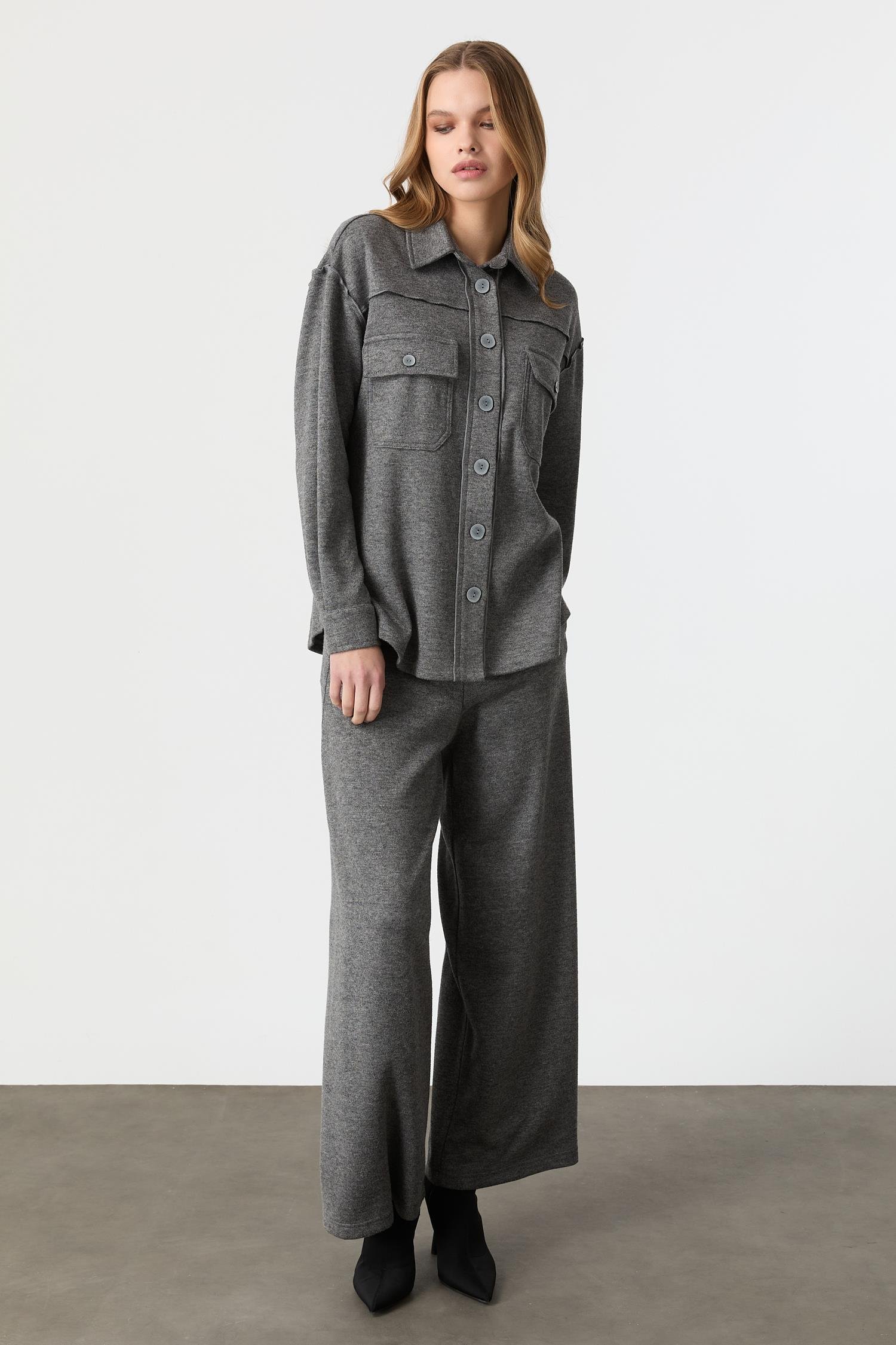 Cep Detaylı Triko Takım-GRİ