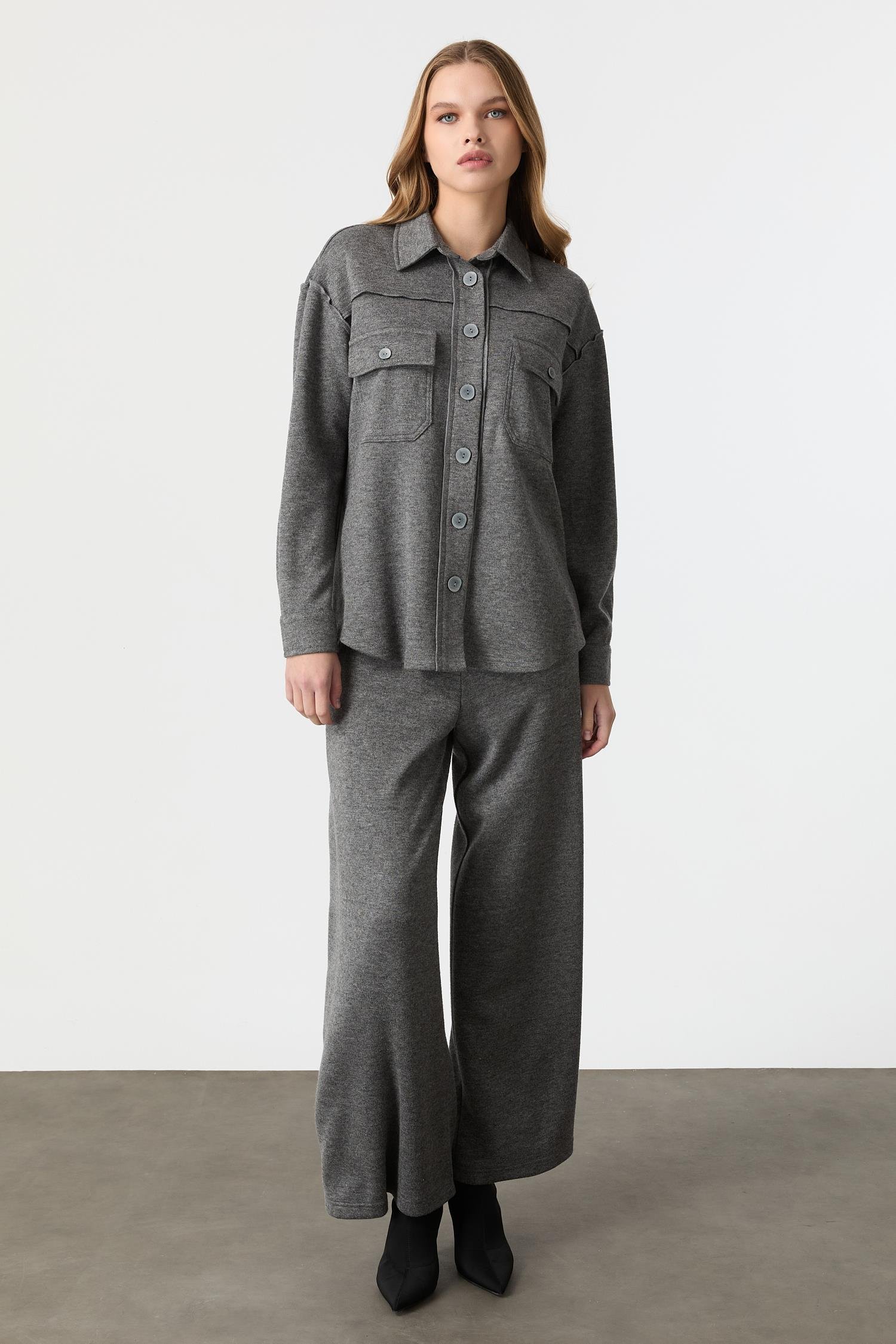 Cep Detaylı Triko Takım-GRİ