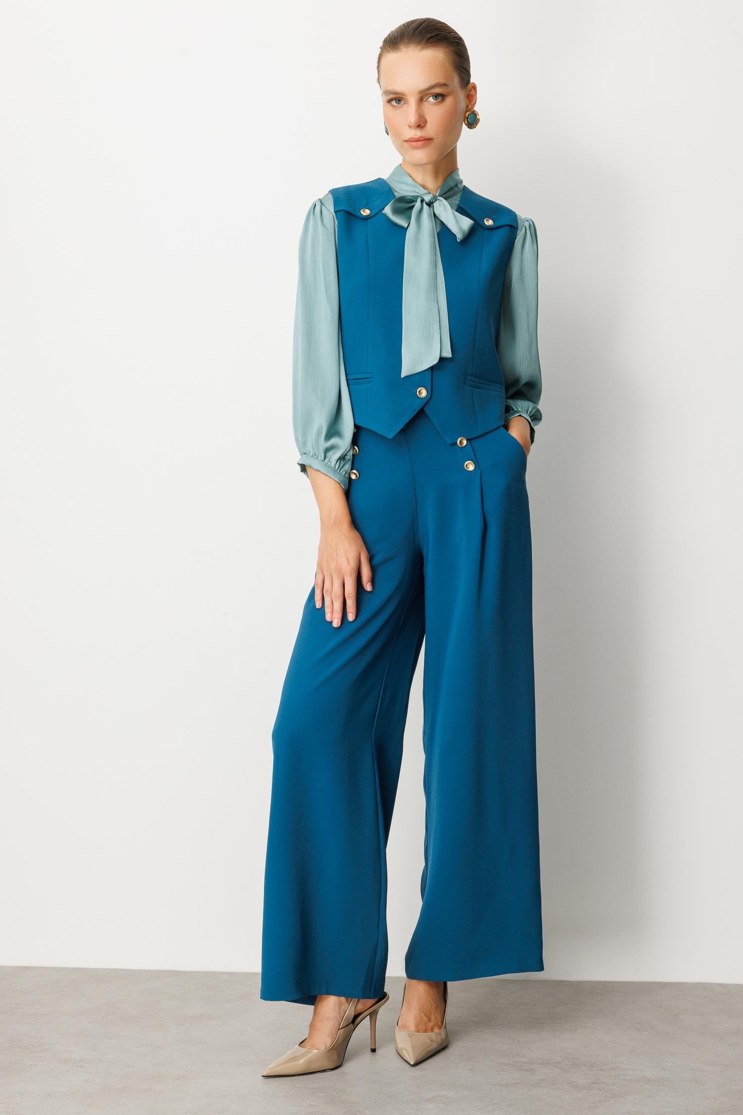 Düğme Detaylı Krep Kumaş Yelek-PETROL