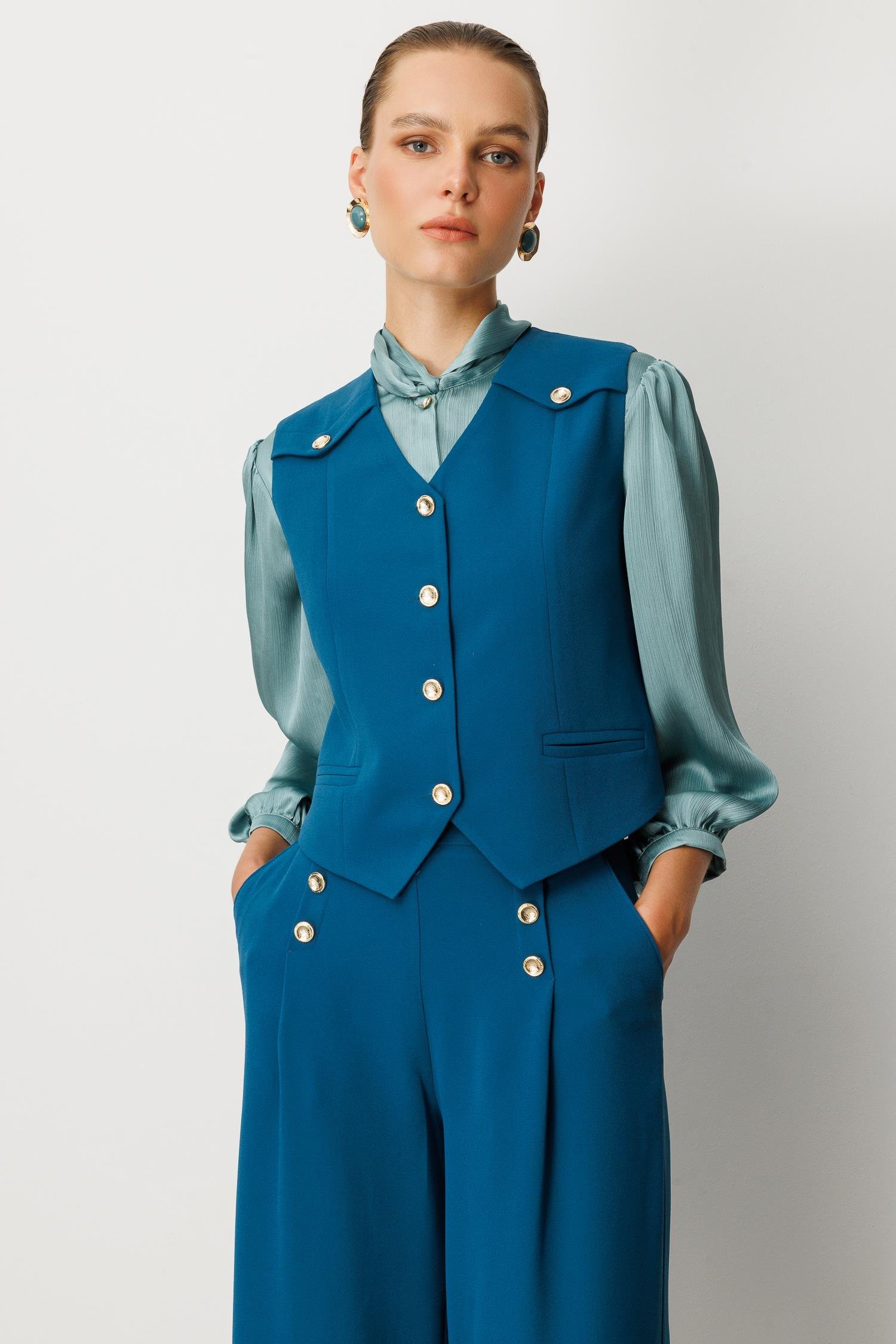 Düğme Detaylı Krep Kumaş Yelek-PETROL