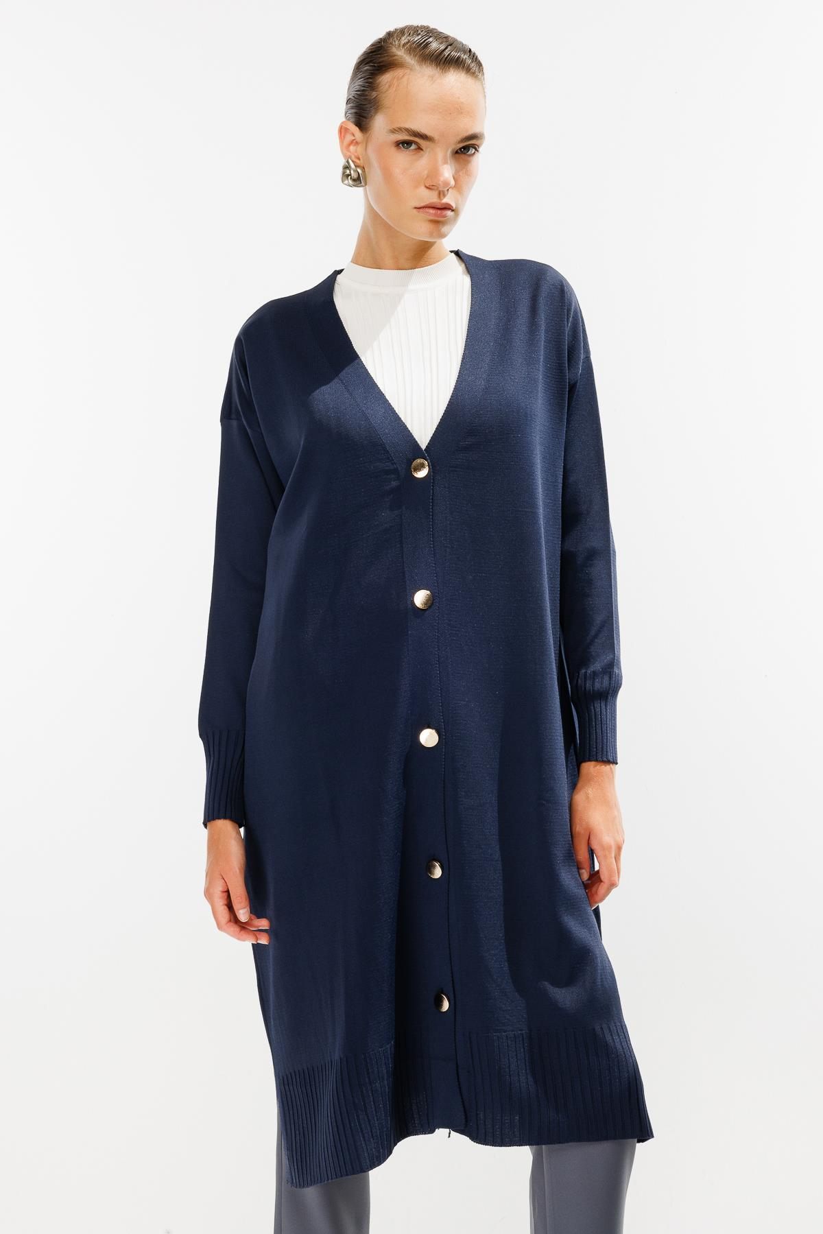 Düğmeli Uzun Triko Hırka-LACI