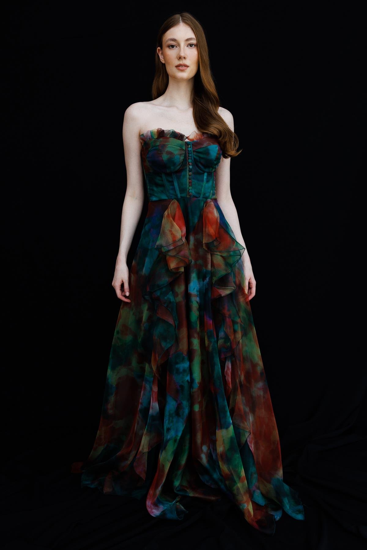 Eteği Volanlı Renk Geçişli Straplez Abiye-YEŞİL