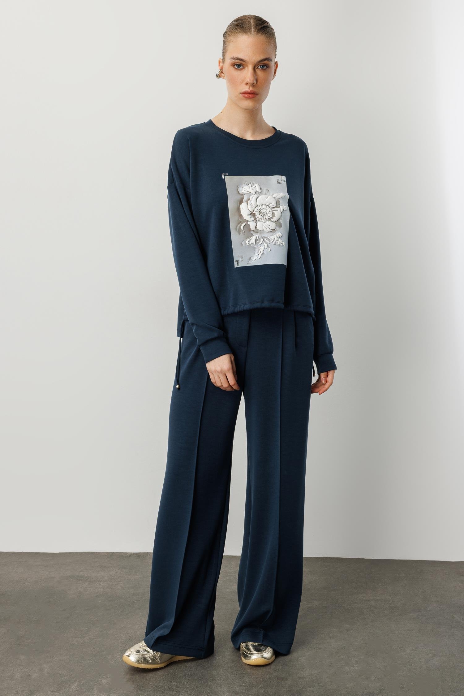 Kabartma Çiçek Desenli Modal Bluz-PETROL