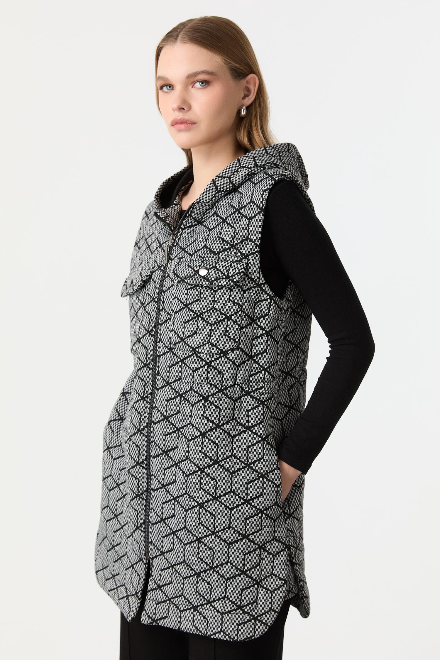 Kapüşon Detaylı Örme Yelek-SİYAH