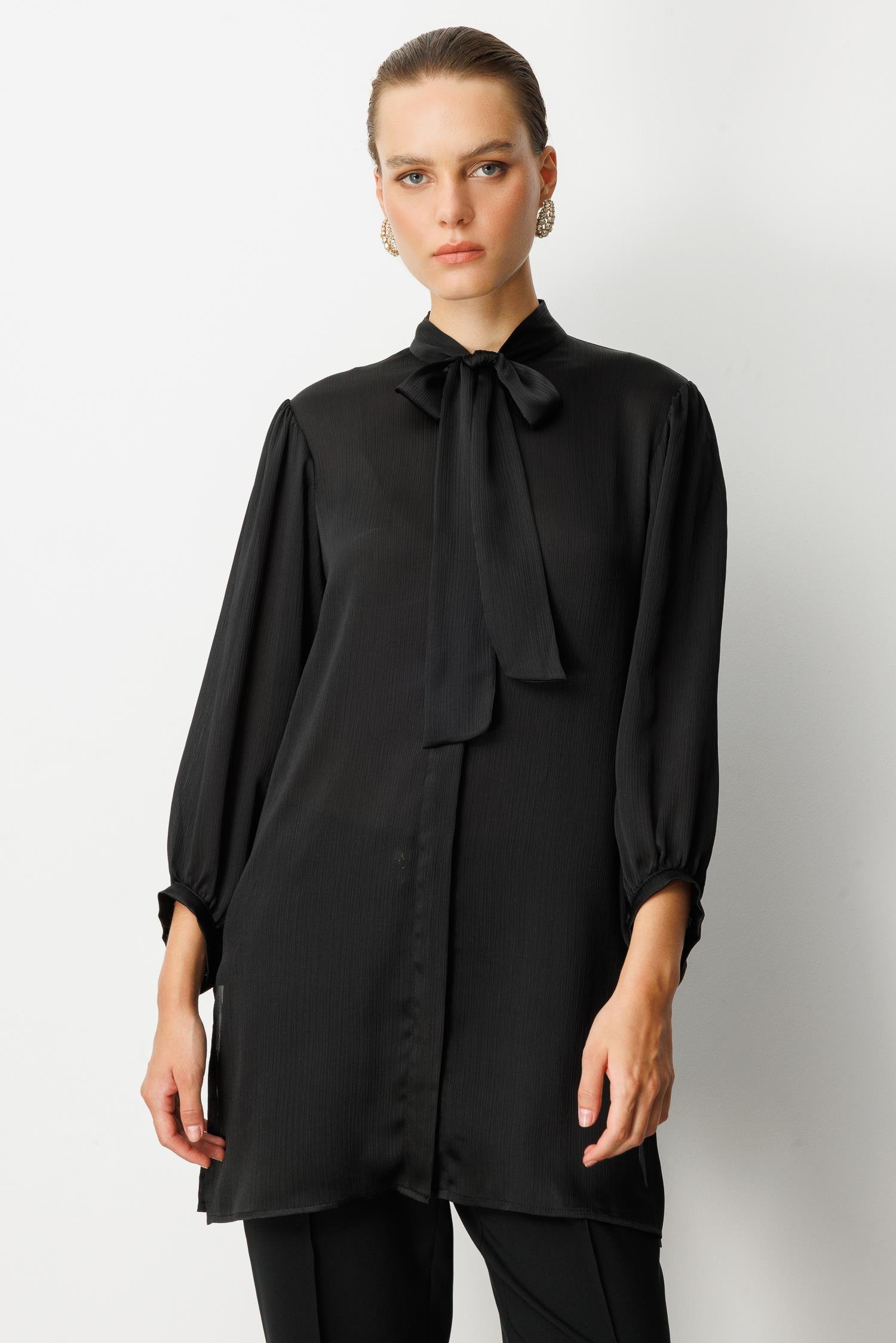 Kendinden Desenli Saten Tunik Gömlek-SİYAH