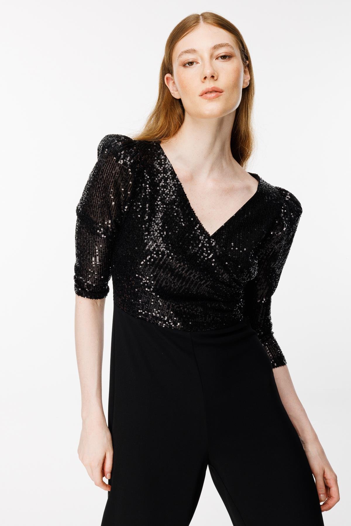 Kruvaze Yaka Üstü Pulpayet Bol Paça Tulum-SİYAH