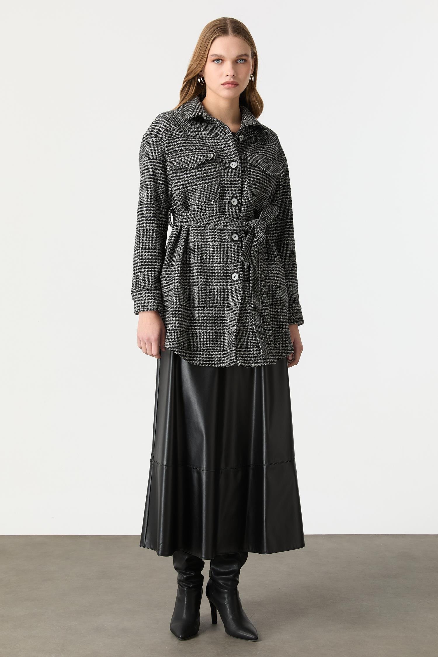 Kuşak Detaylı Ekose Ceket-SİYAH/BEYAZ