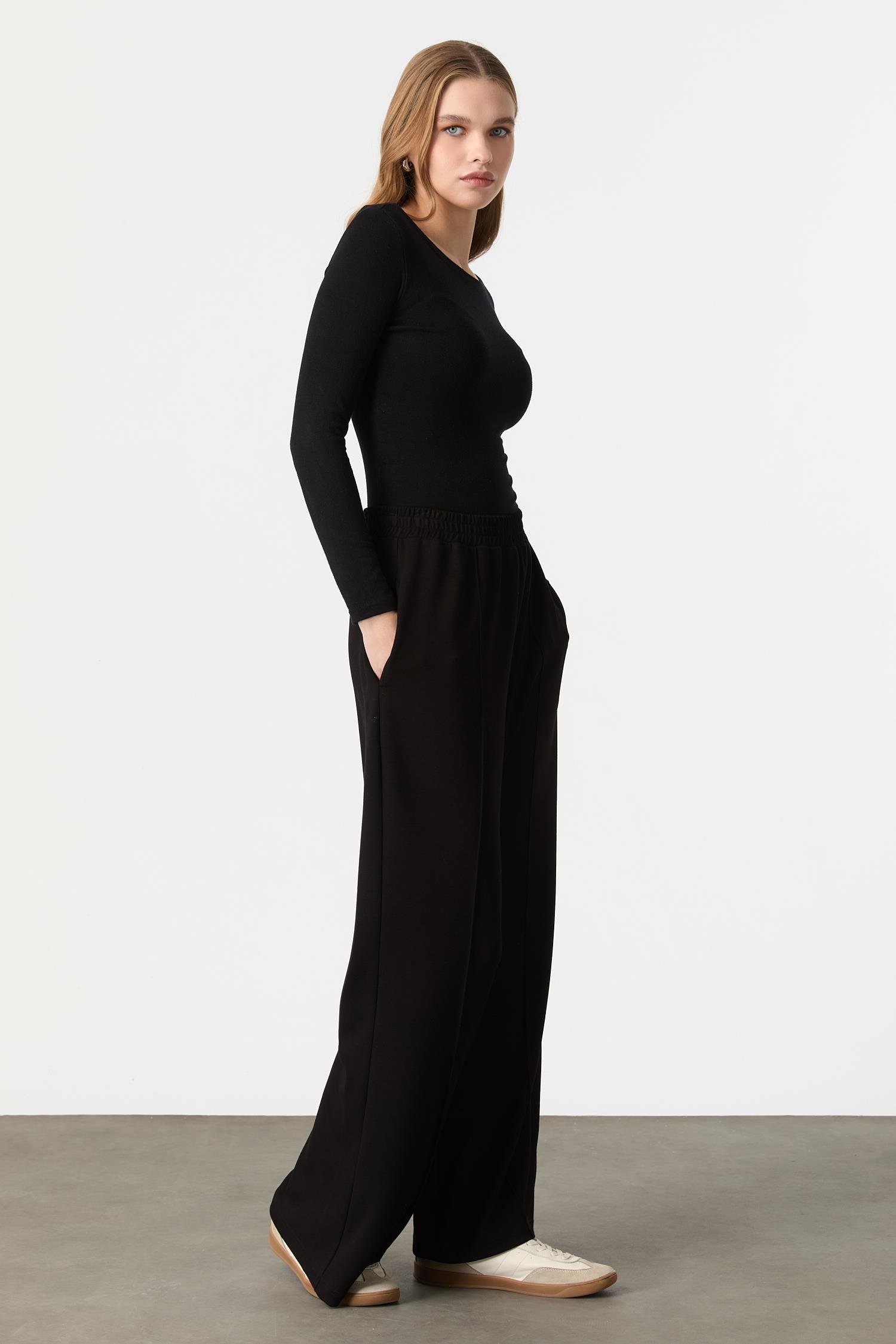 Nervür Detay Bol Paça Modal Pantolon-SİYAH