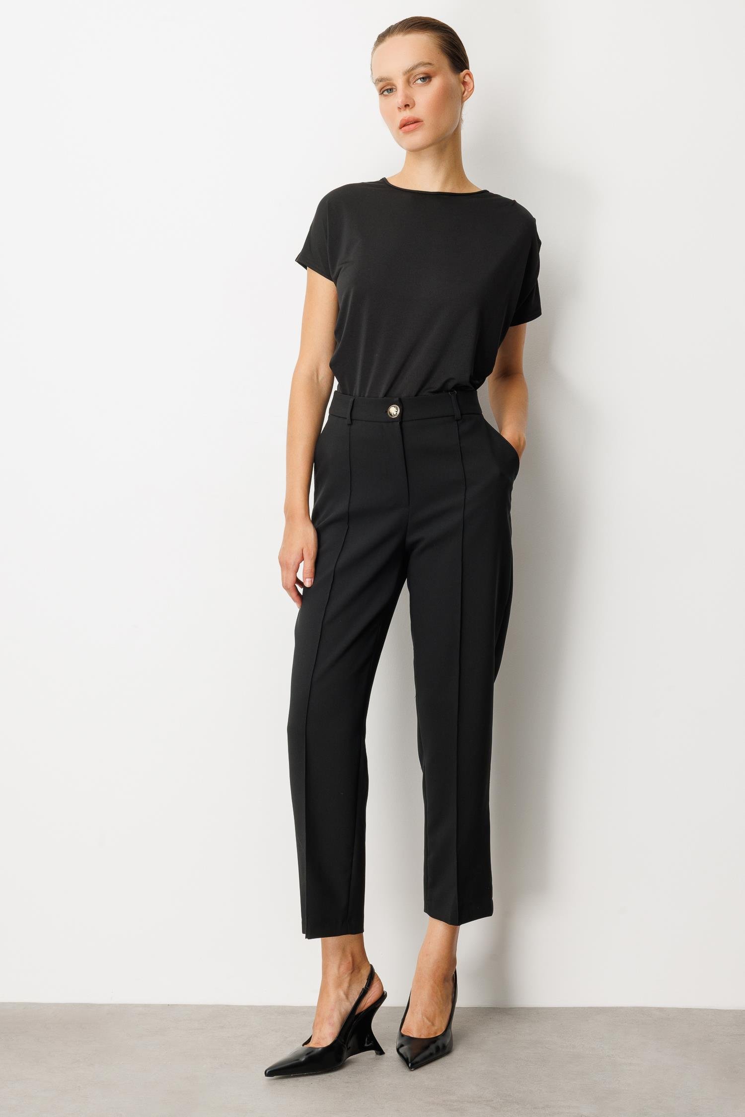 Nervürlü Kumaş Pantolon-SİYAH