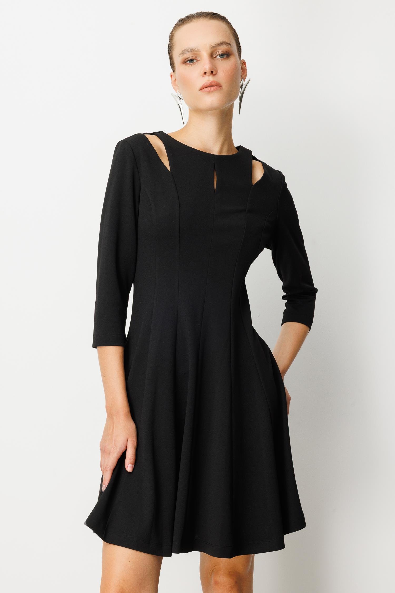 Omuz Detaylı Elbise-SİYAH