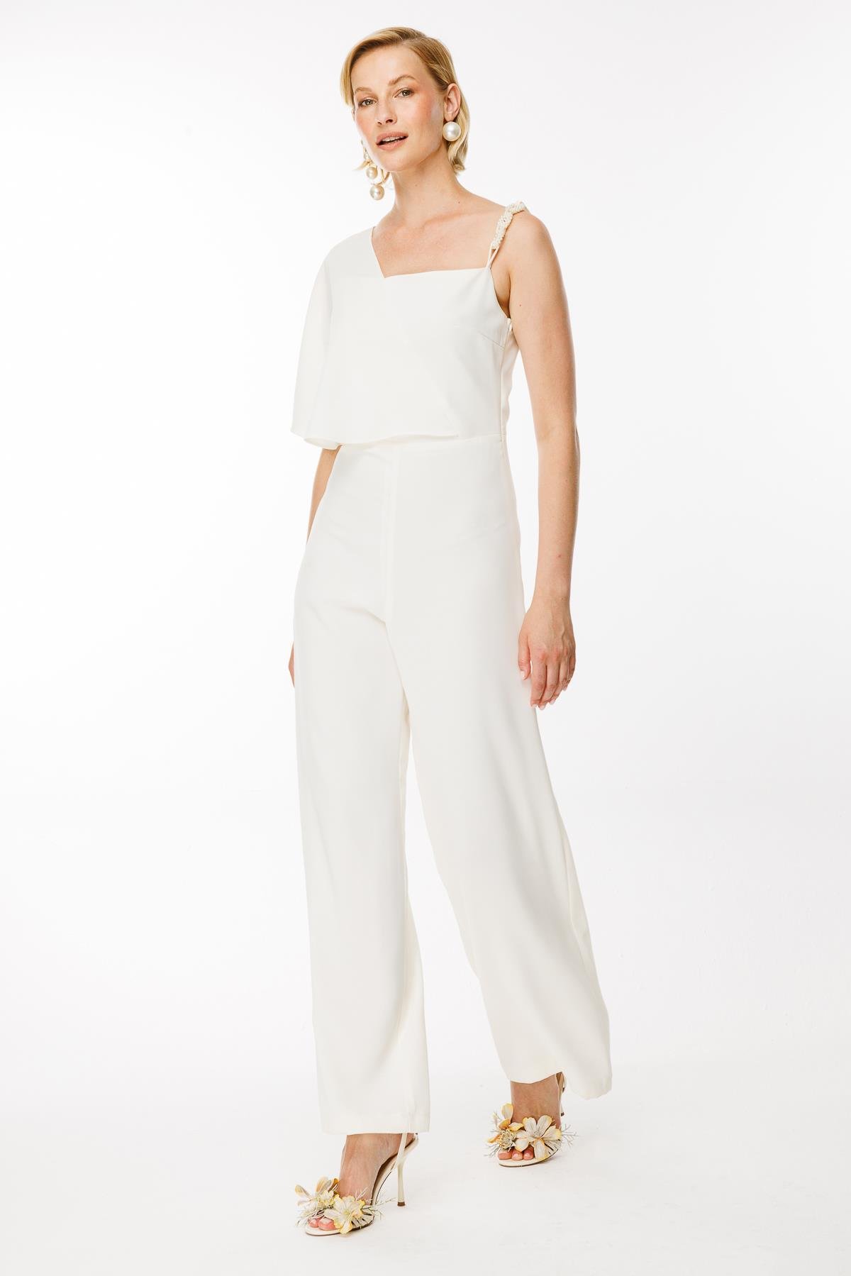 Önü Asimetrik Kesim Tek Omuz Boncuklu Tulum-KEMIK