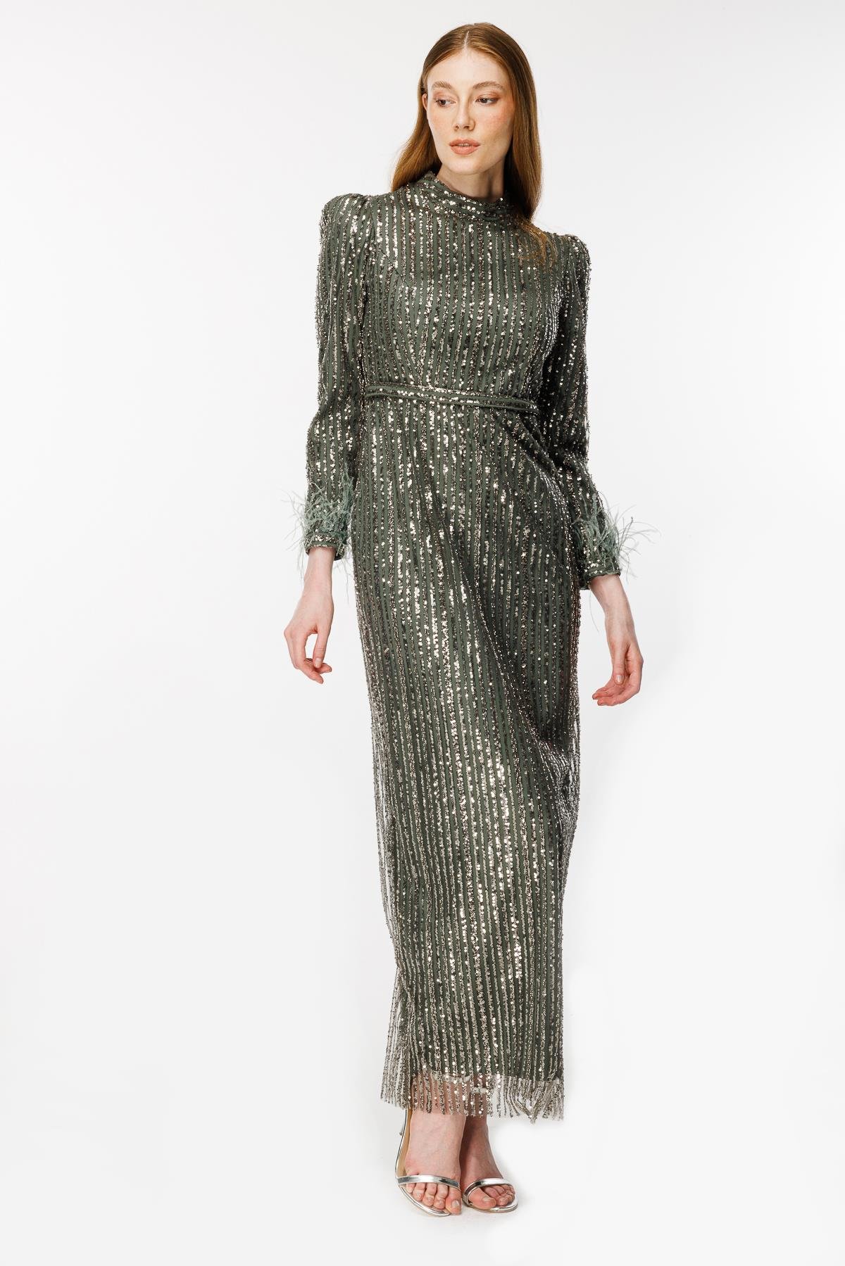 Otriş Detaylı Pul İşlemeli Kalem Abiye-MINT