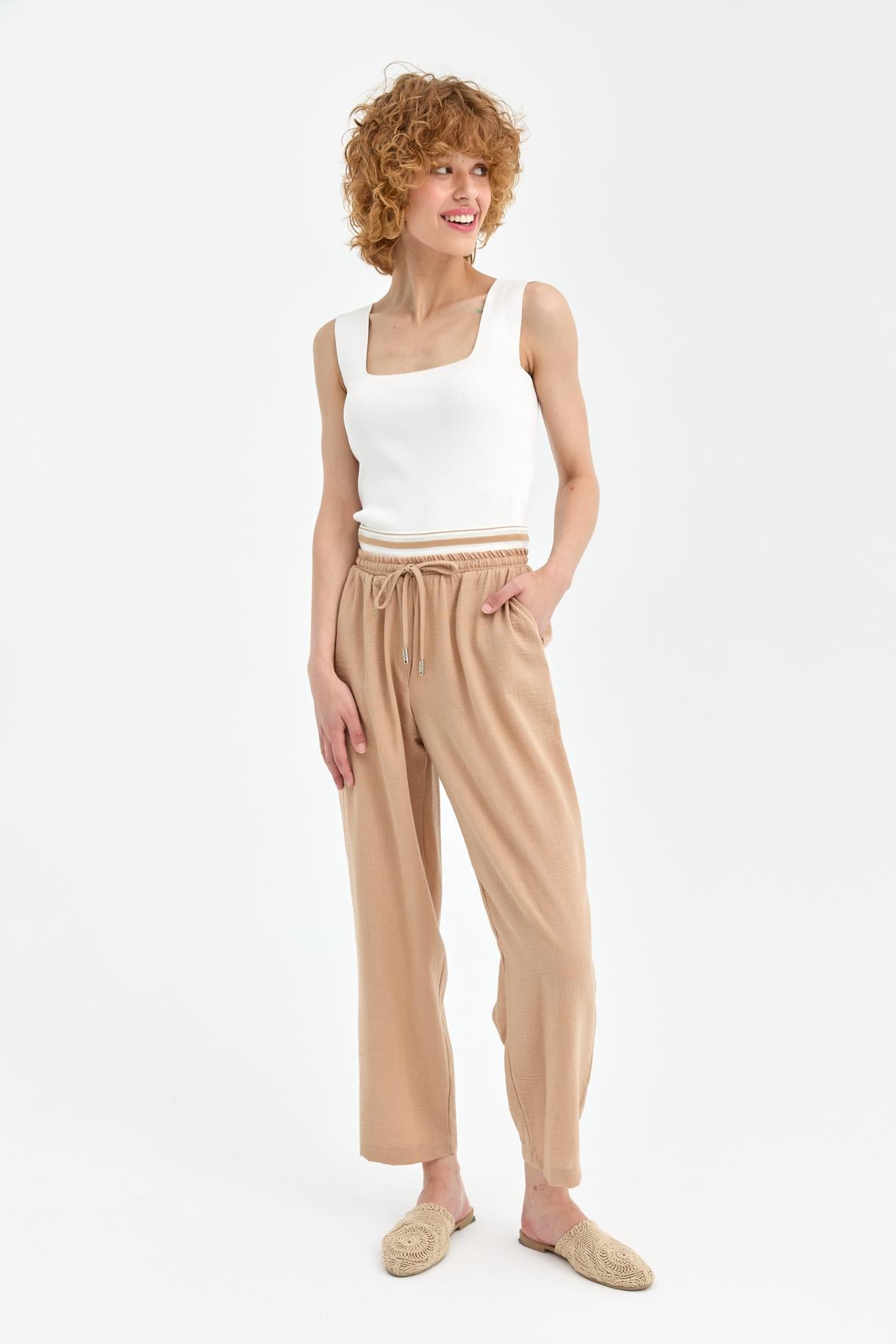 Şerit Lastik Detaylı Keten Pantolon-CAMEL