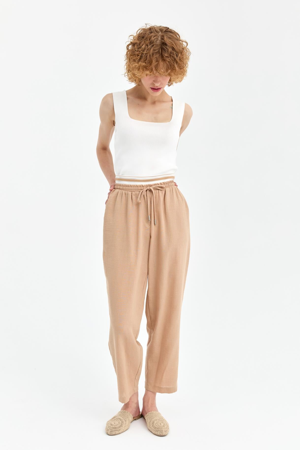 Şerit Lastik Detaylı Keten Pantolon-CAMEL