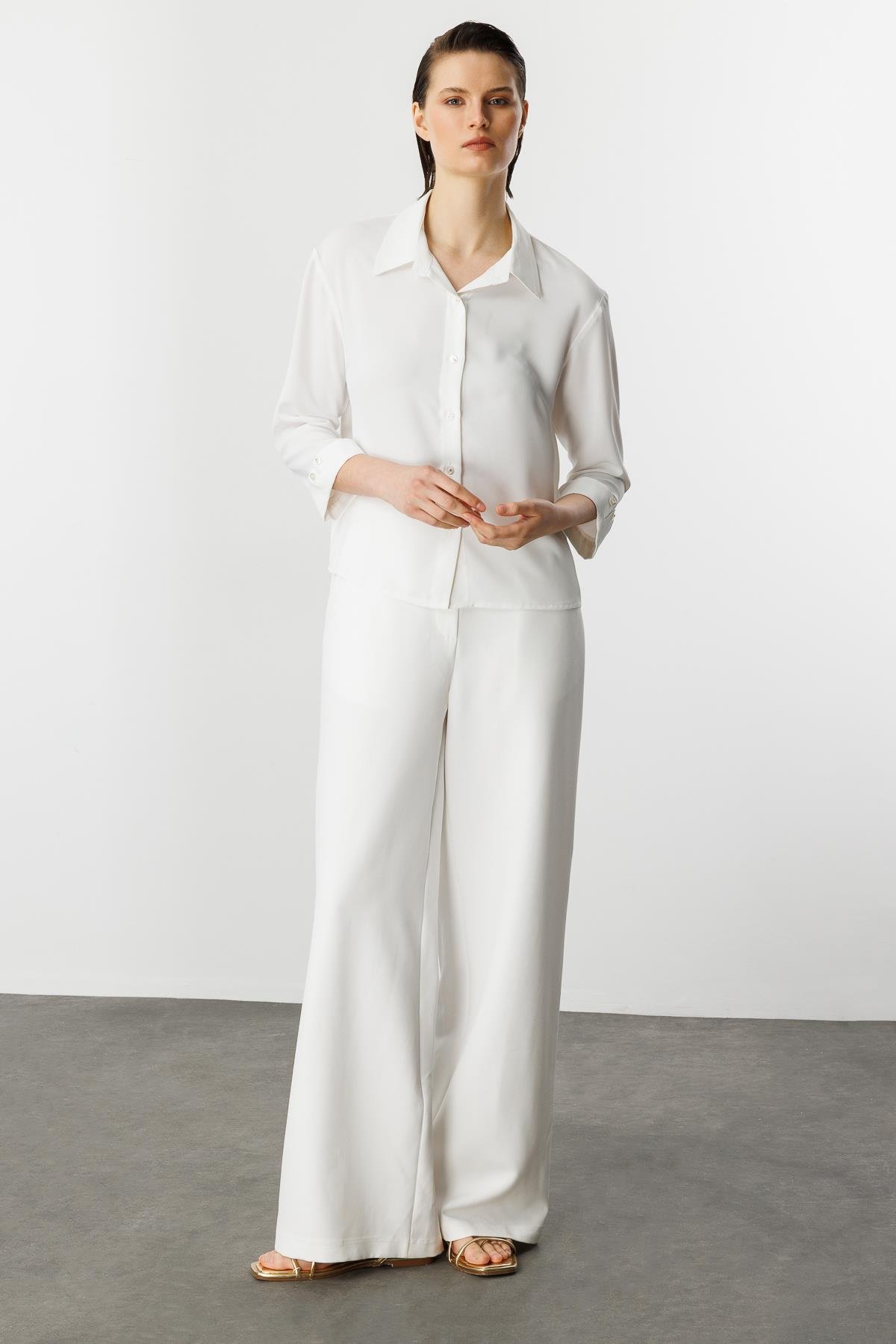 Taşlı Düğme Detaylı Gömlek-KEMIK