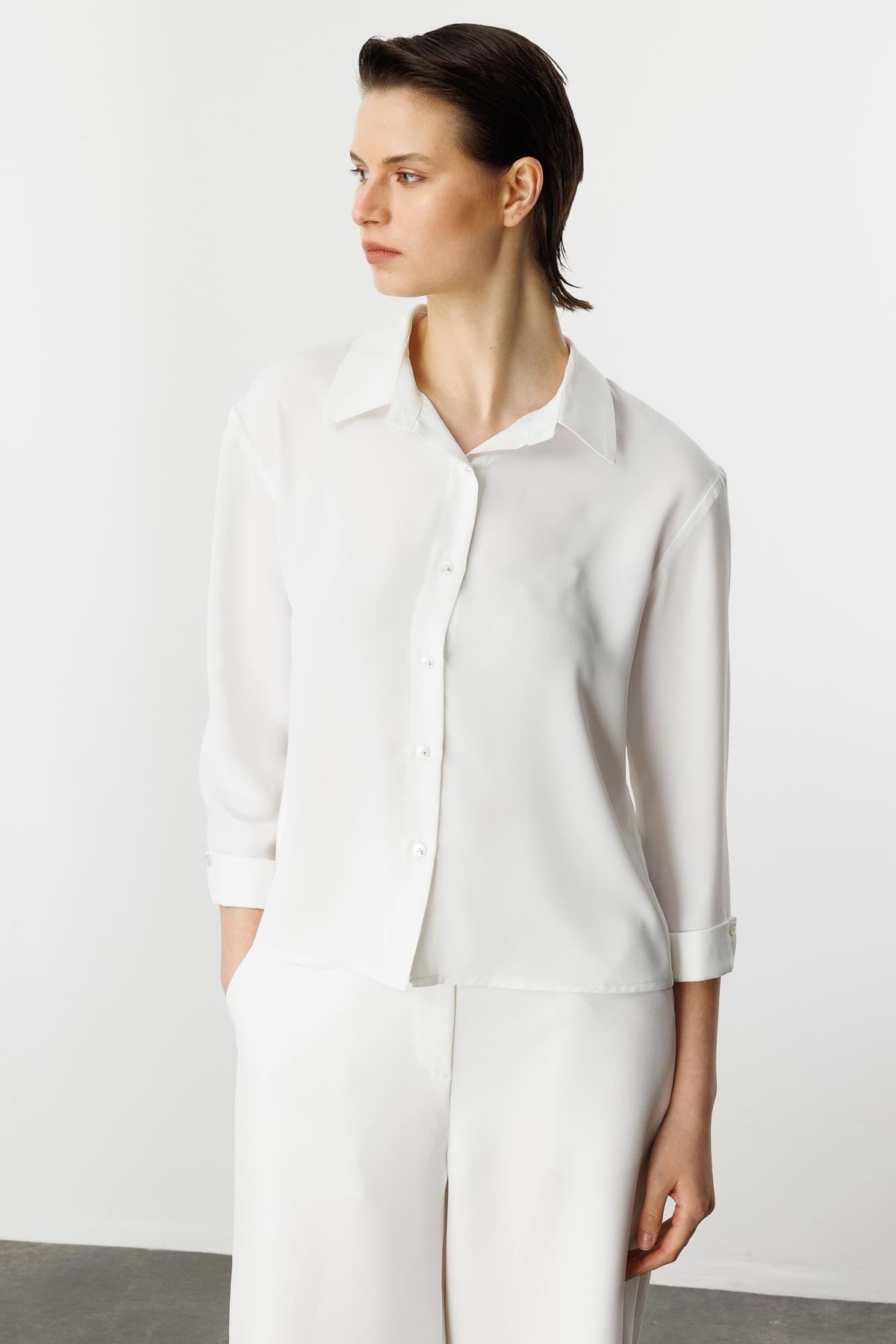 Taşlı Düğme Detaylı Gömlek-KEMIK