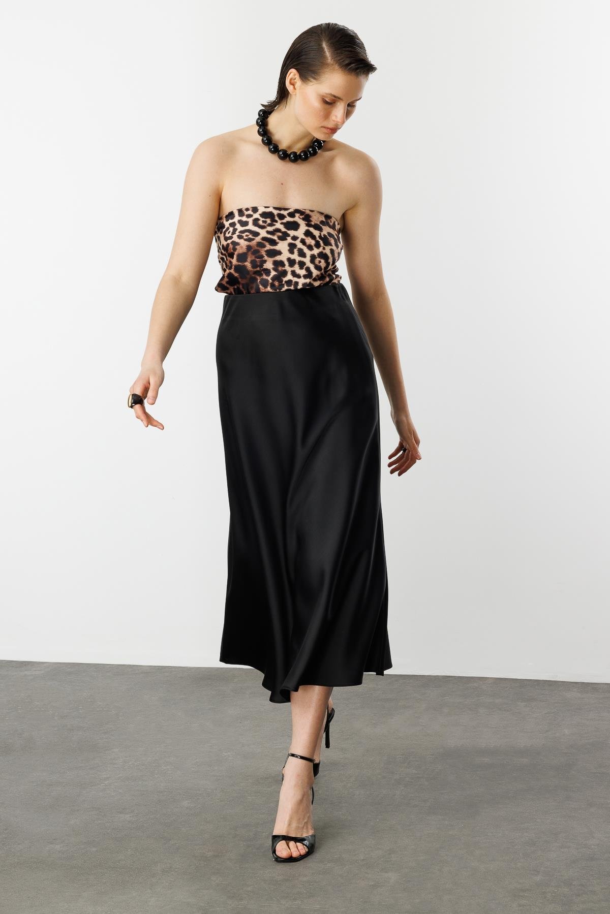 Uzun Saten Etek-SİYAH