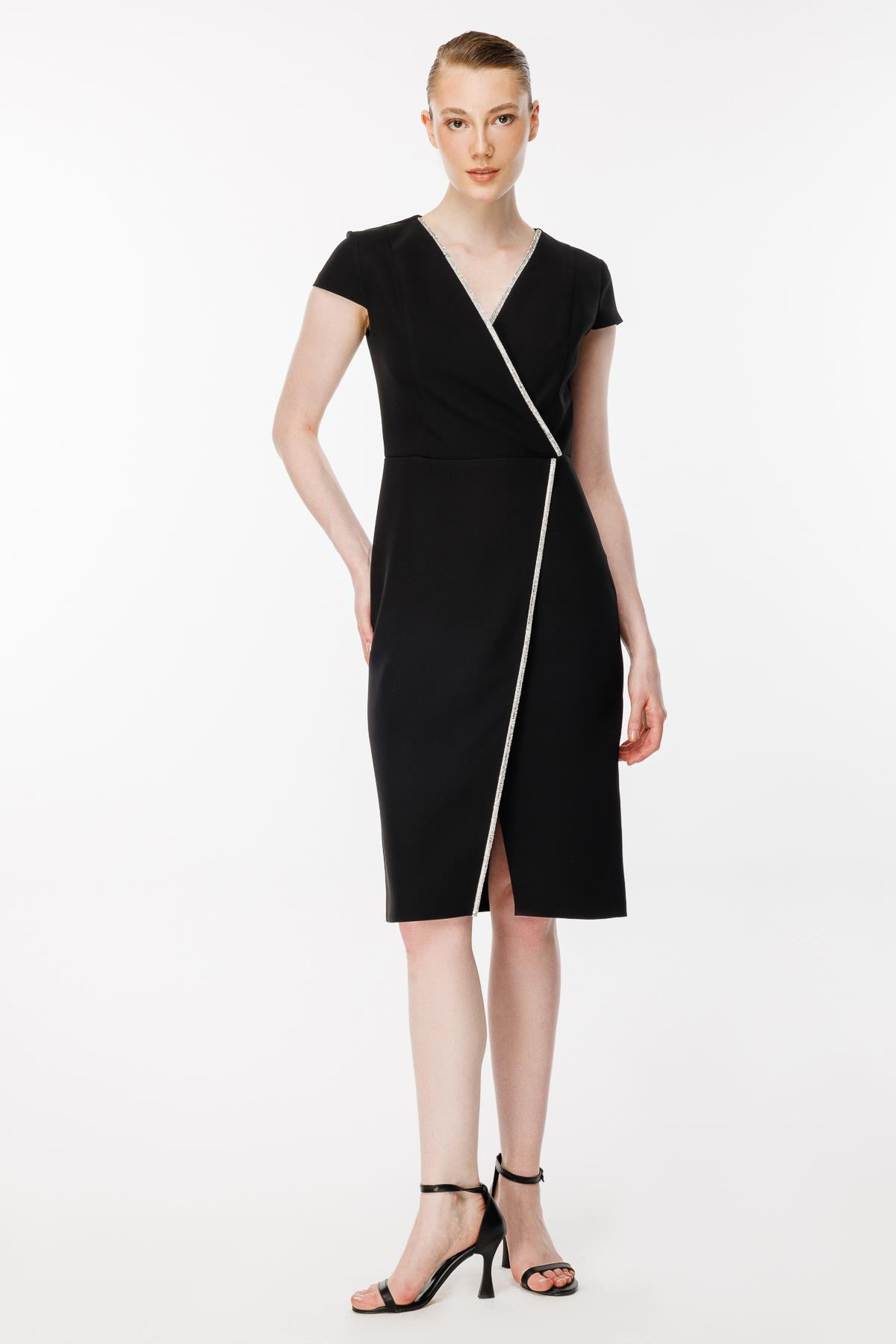 V Yaka Taşlı Kısa Abiye Elbise-SİYAH