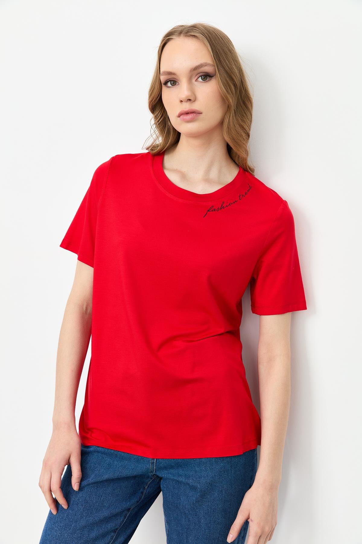 Yazı Detay Pamuklu Bluz-KIRMIZI