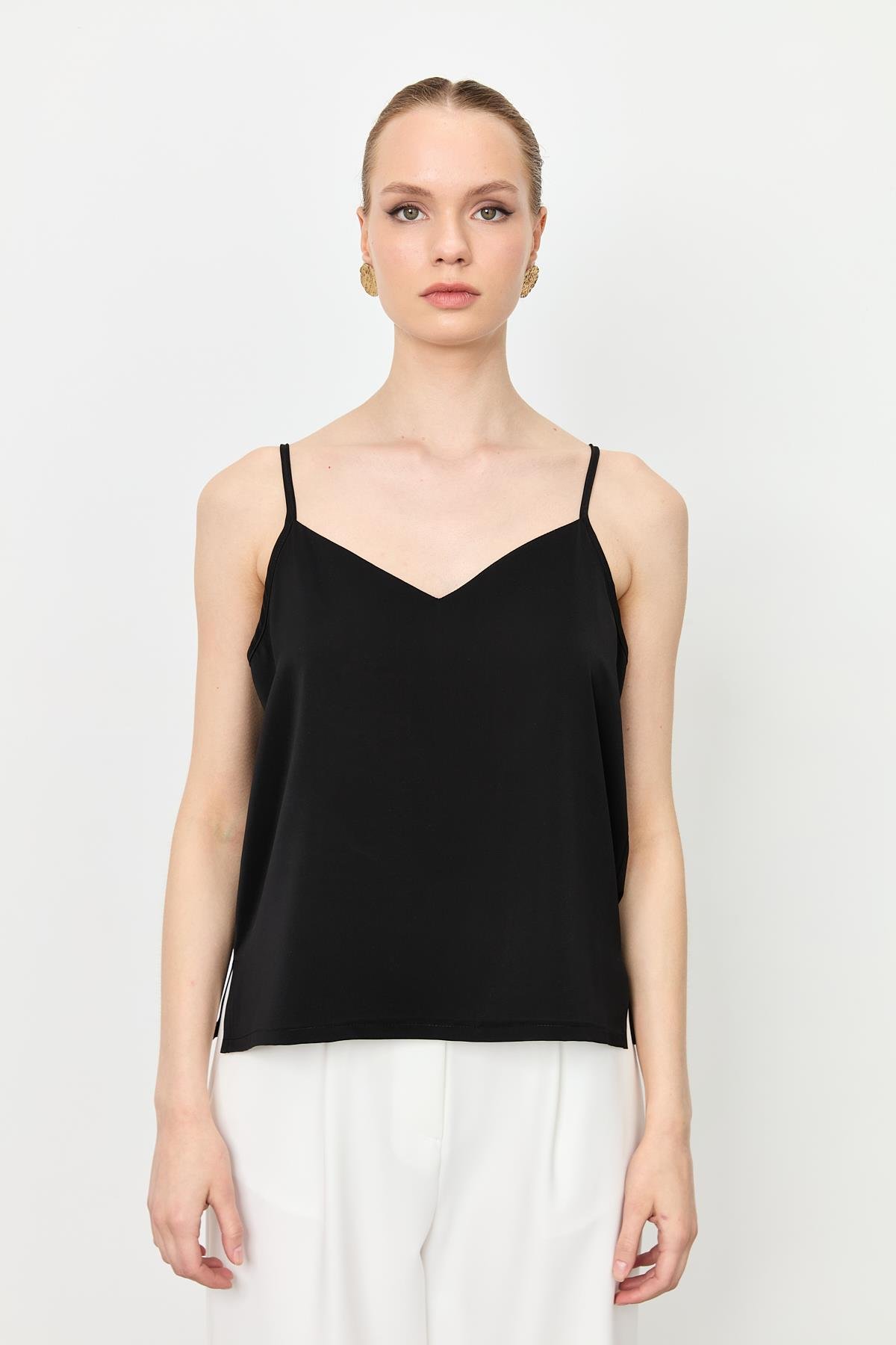 Askılı V Yaka Bluz-SİYAH