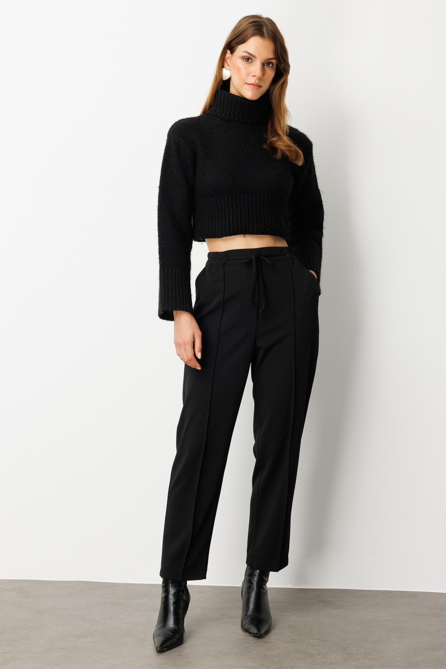 Bağlama Detaylı Beli Lastikli Pantolon-SİYAH