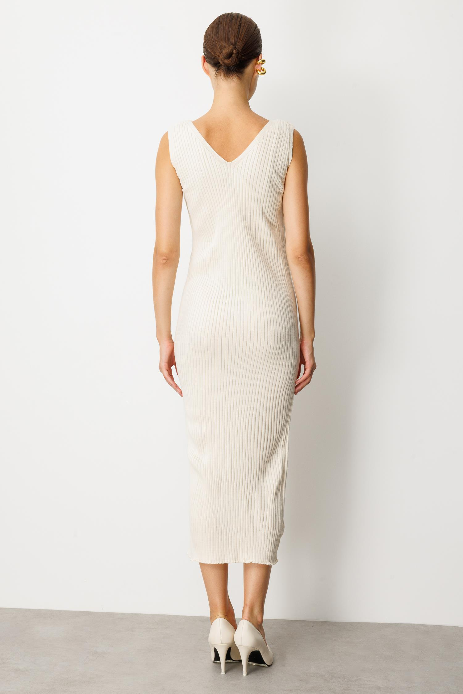 Balıkçı Yaka Desenli Triko Takım Elbise-KREM